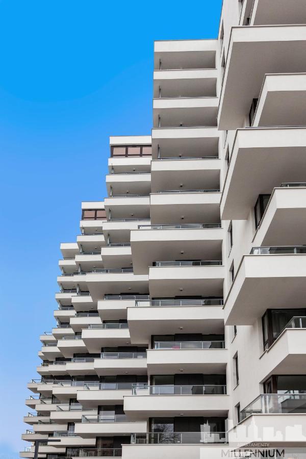 Millennium La Tour Lägenhet Warszawa Exteriör bild